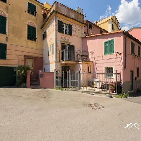 Aparthotel 2min | 2br| Wifi|a/c| By Tilo Genova